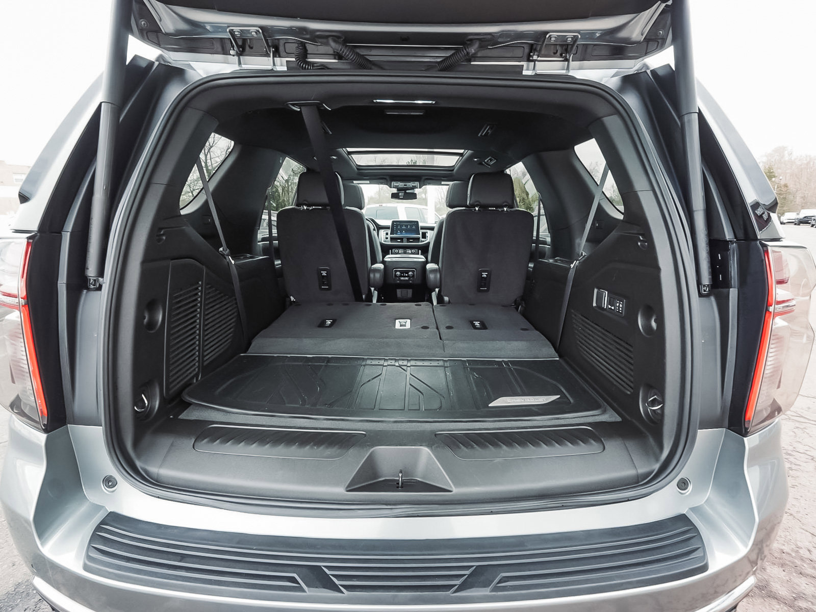 Used 2024 Chevrolet Tahoe LT w/ LT Signature Plus Package image 52