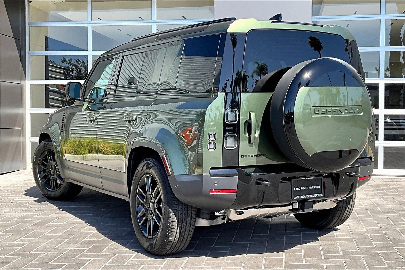 New 2026 Land Rover Defender 110 S image 3