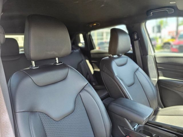 New 2026 Jeep Compass Latitude AWD/4WD image 28