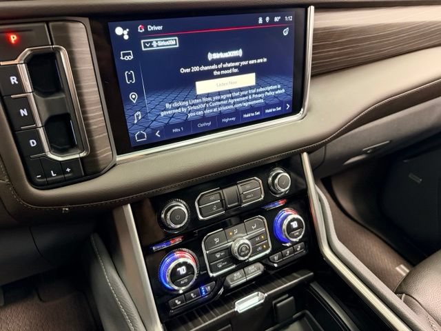 Certified 2022 GMC Yukon XL Denali w/ Denali Premium Package AWD/4WD image 13