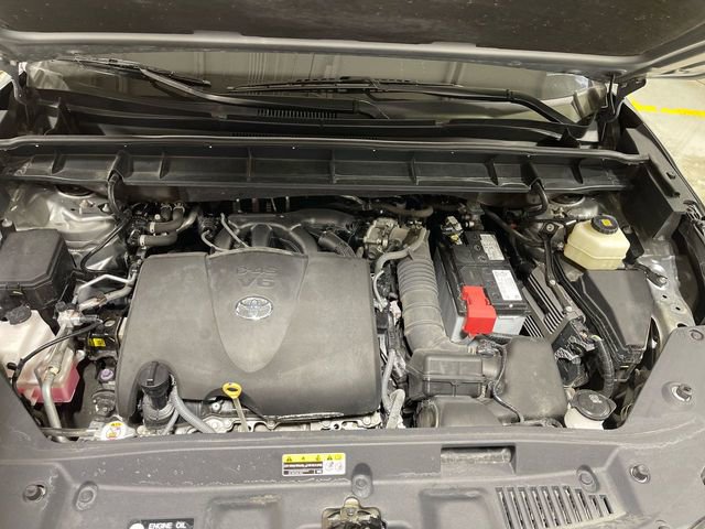 Used 2020 Toyota Highlander Platinum image 27