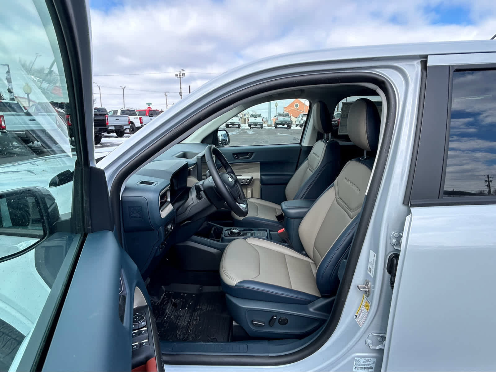 New 2026 Ford Maverick Lariat image 14