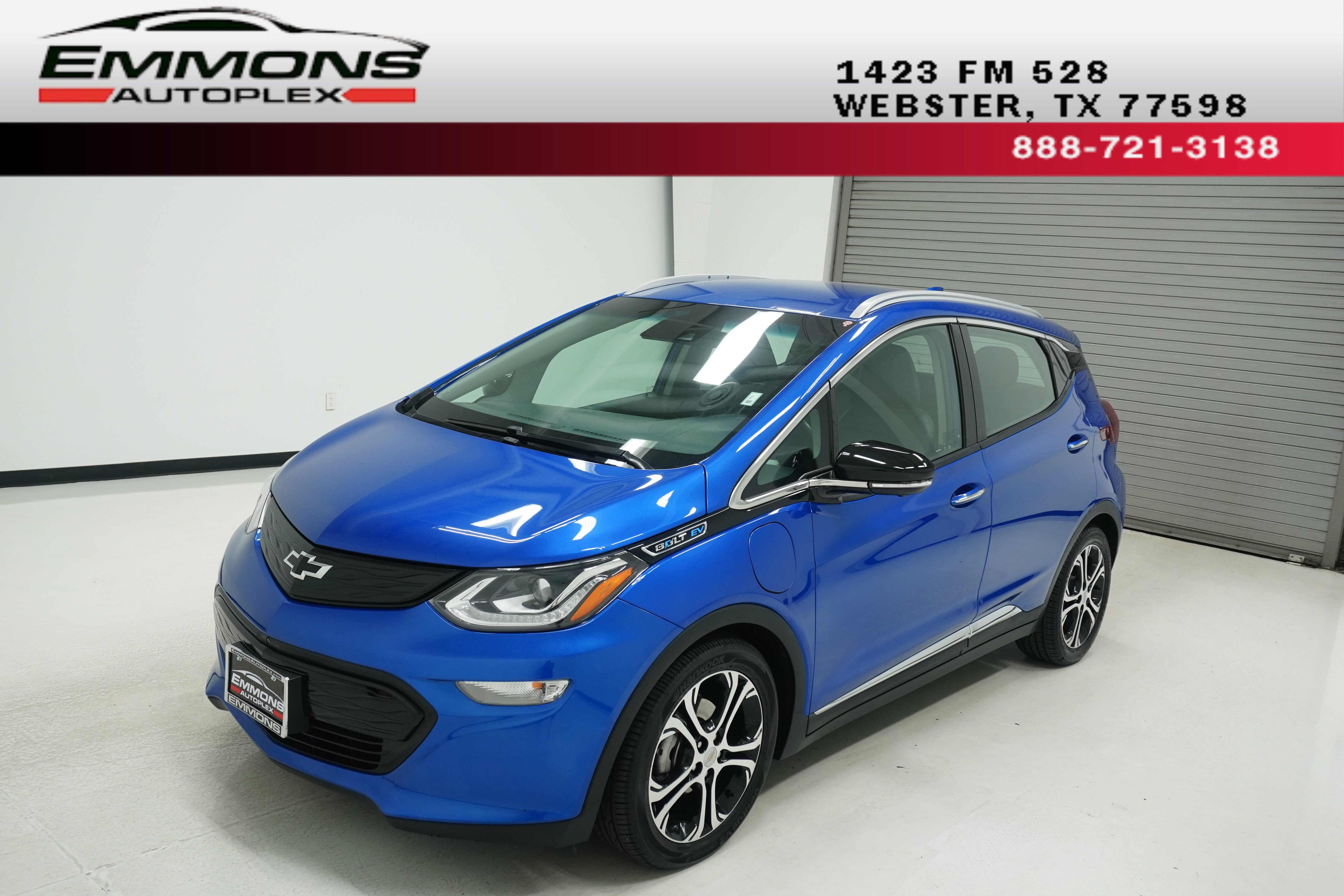 Used 2020 Chevrolet Bolt Premier w/ Infotainment Package FWD image 1
