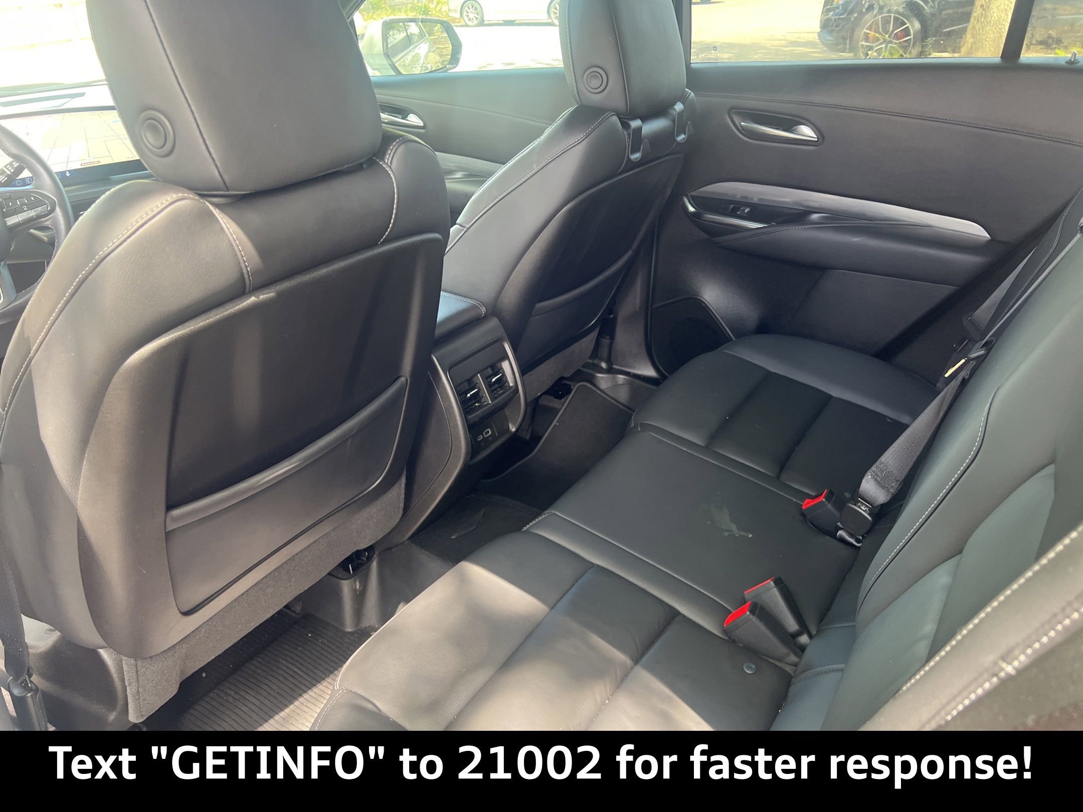 Used 2025 Cadillac XT4 Premium Luxury image 10