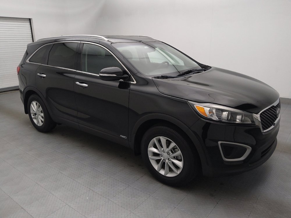 Used 2018 Kia Sorento LX image 11