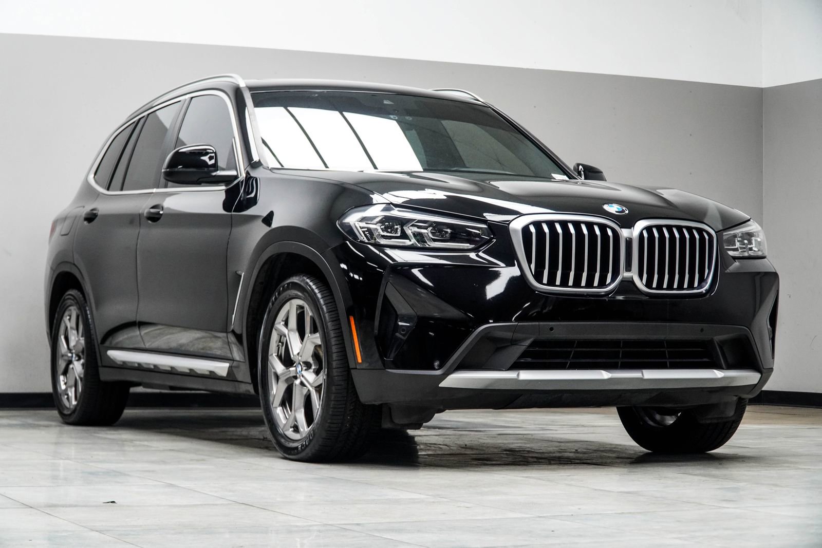 Used 2022 BMW X3 sDrive30i w/ Convenience Package w/ZPA image 4