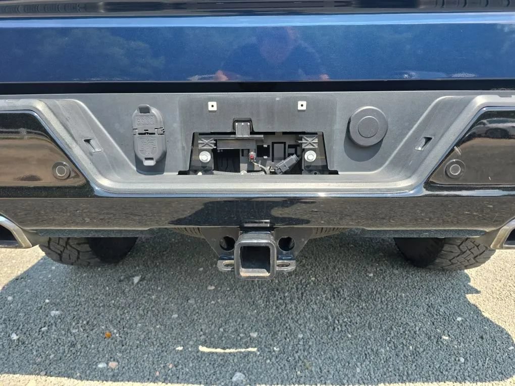 Used 2020 Chevrolet Silverado 1500 LT Trail Boss AWD/4WD image 14