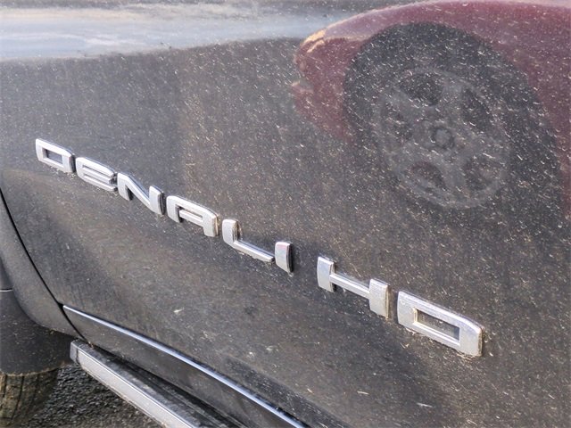 Used 2022 GMC Sierra 3500 Denali w/ Denali Ultimate Package image 12