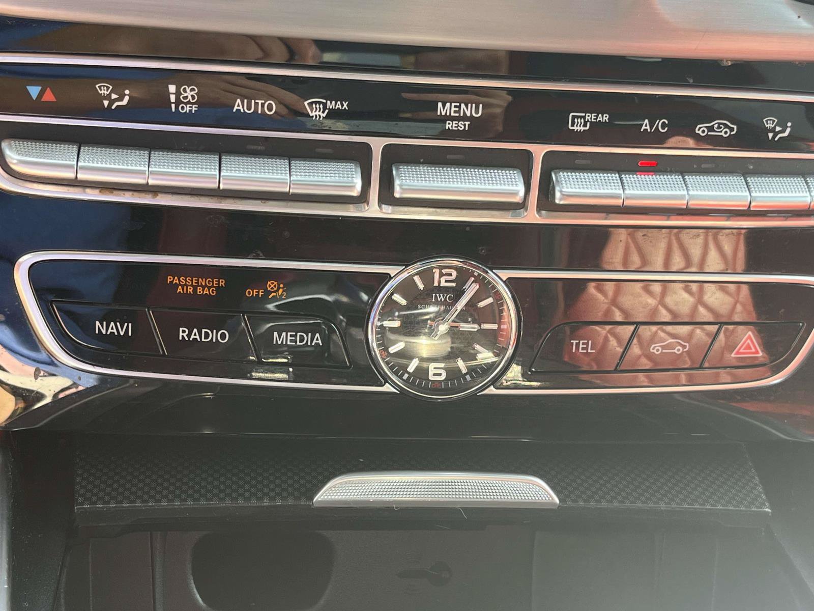 Certified 2020 Mercedes-Benz G 63 AMG 4MATIC image 37