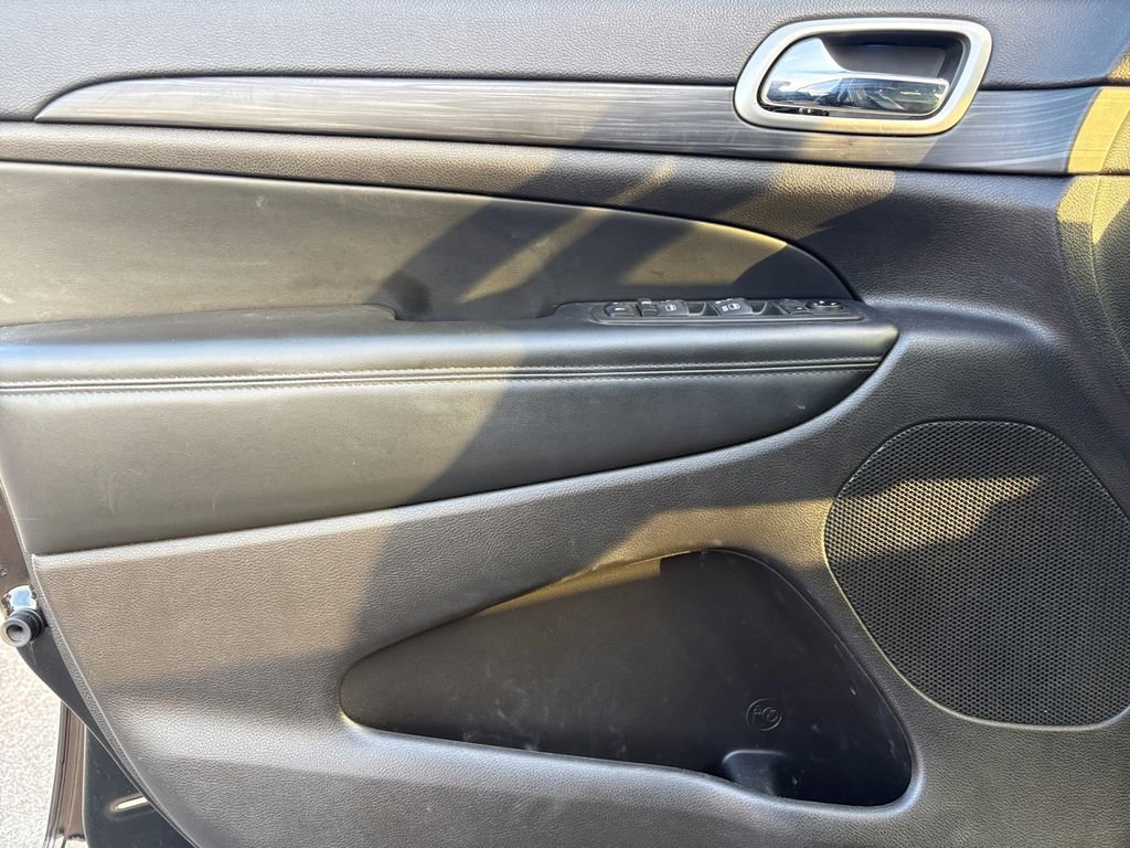 Used 2021 Jeep Grand Cherokee Laredo X image 13