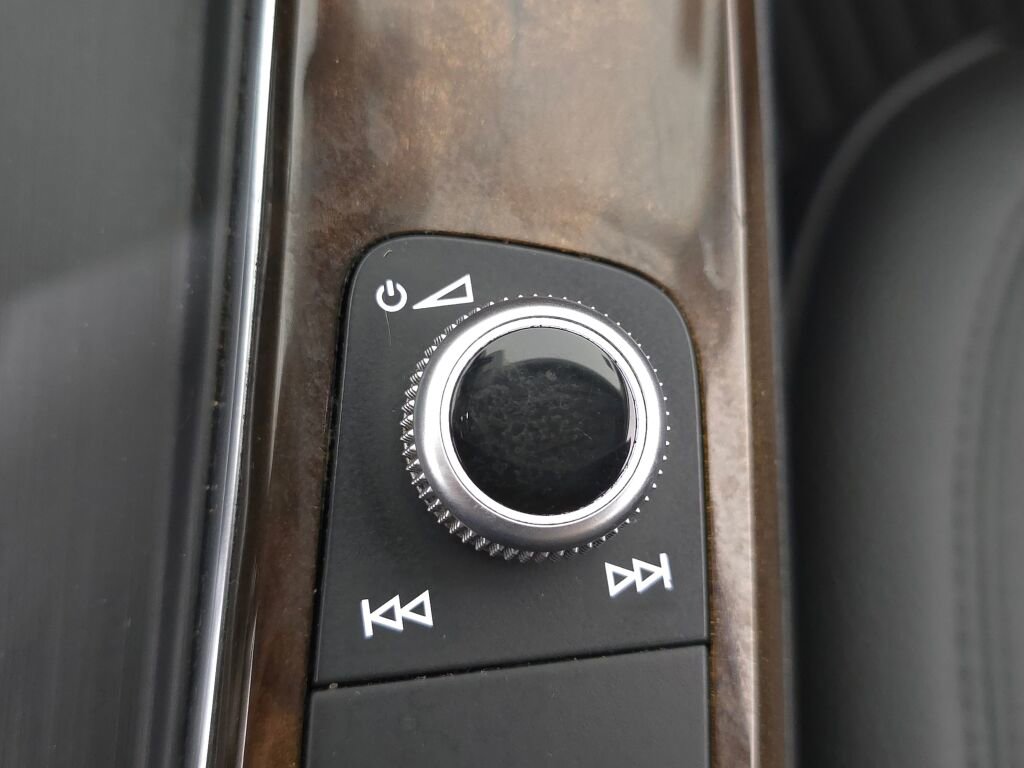 Used 2017 Audi A4 2.0T Premium Plus w/ Premium Plus Package image 26