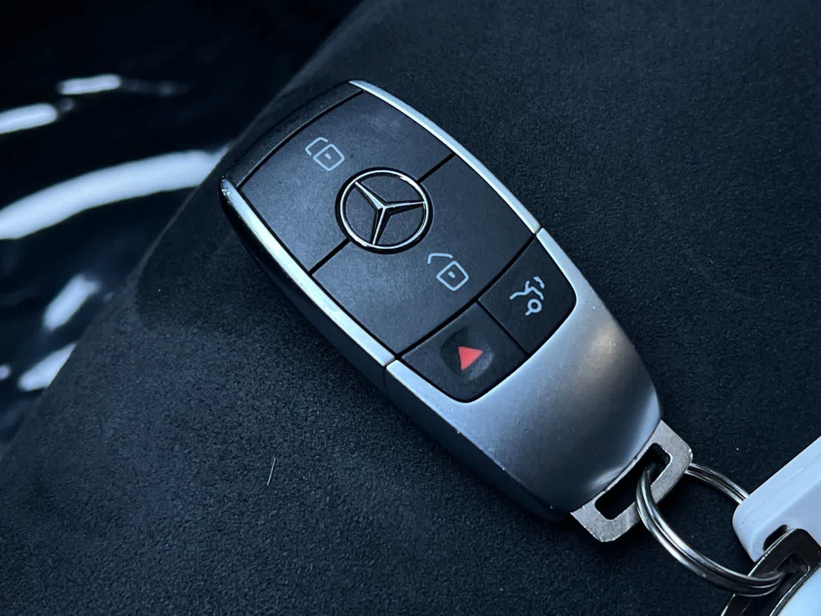 Used 2021 Mercedes-Benz C 300 Sedan image 28