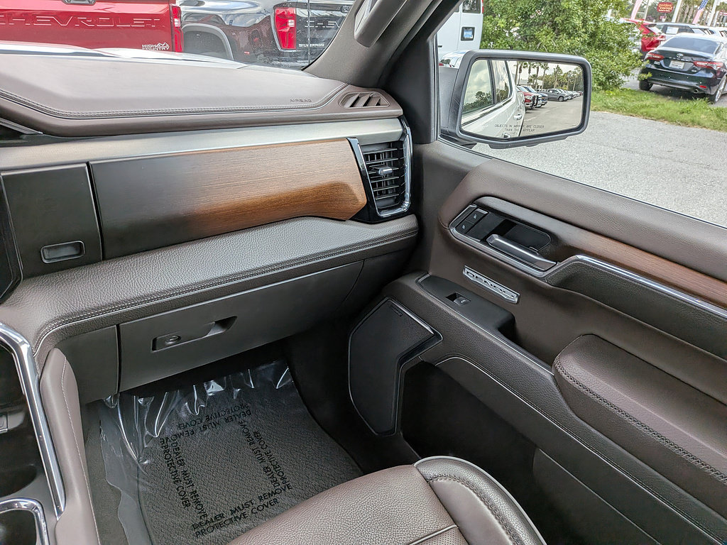 Certified 2025 GMC Sierra 1500 Denali w/ Denali Reserve Package AWD/4WD image 16