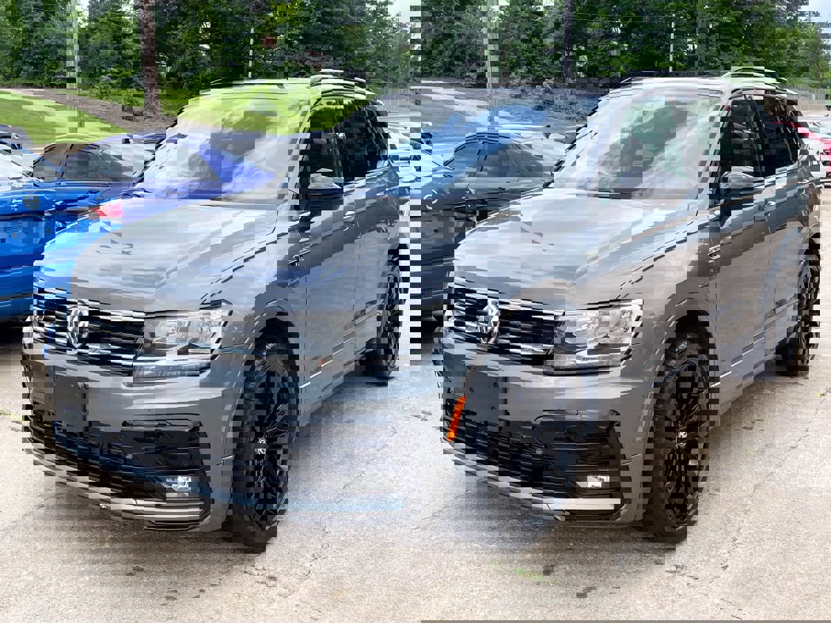 Used 2021 Volkswagen Tiguan SE R-Line image 1