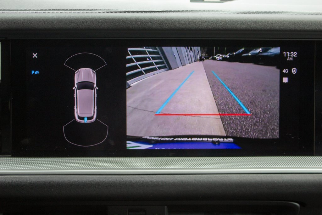 Used 2024 Porsche Cayenne S w/ Premium Package image 18