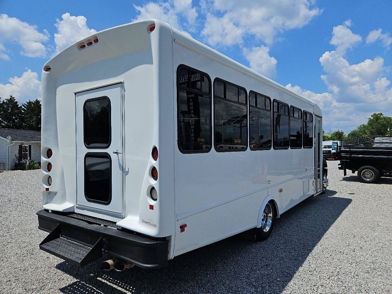 Used 2016 Ford F550 Luxury RWD image 5
