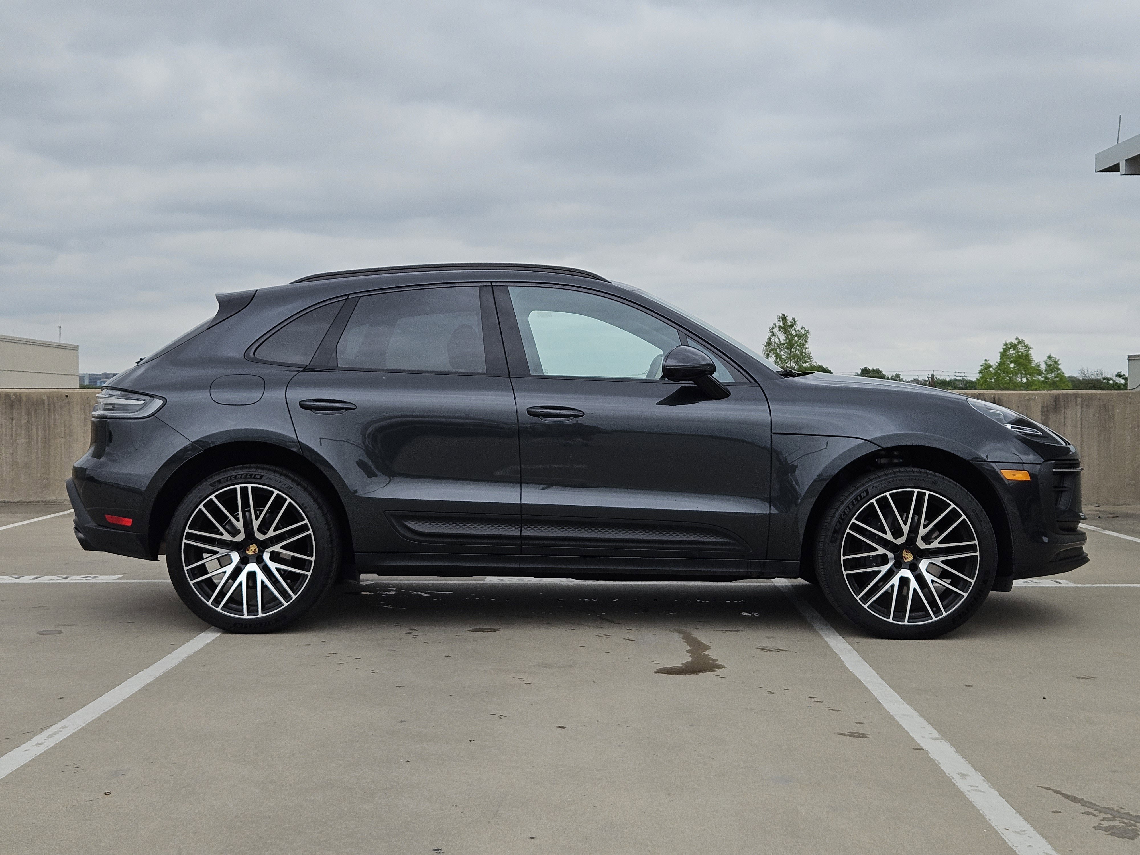 Used 2026 Porsche Macan image 9