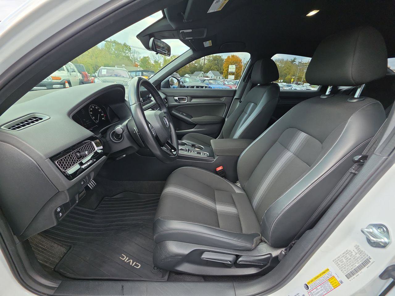 Used 2022 Honda Civic Sport image 3