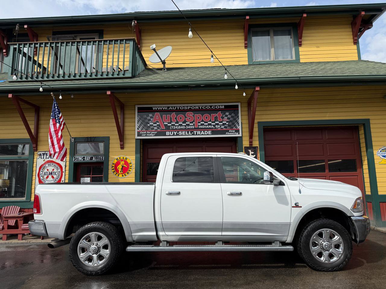 Used 2014 RAM 2500 Laramie w/ Convenience Group image 2