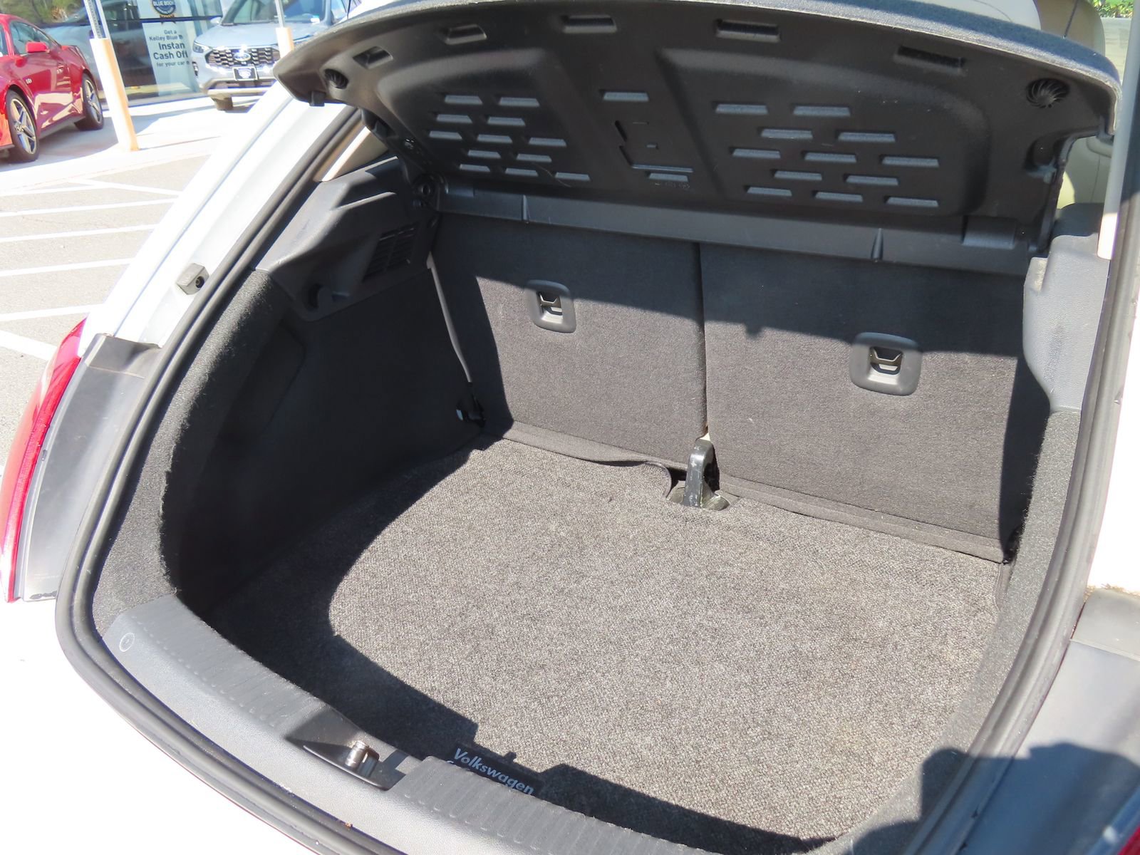 Used 2016 Volkswagen Beetle 1.8T SEL image 36