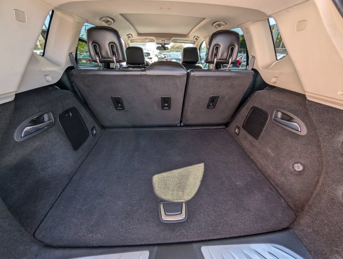 Used 2019 Buick Envision Essence FWD image 19
