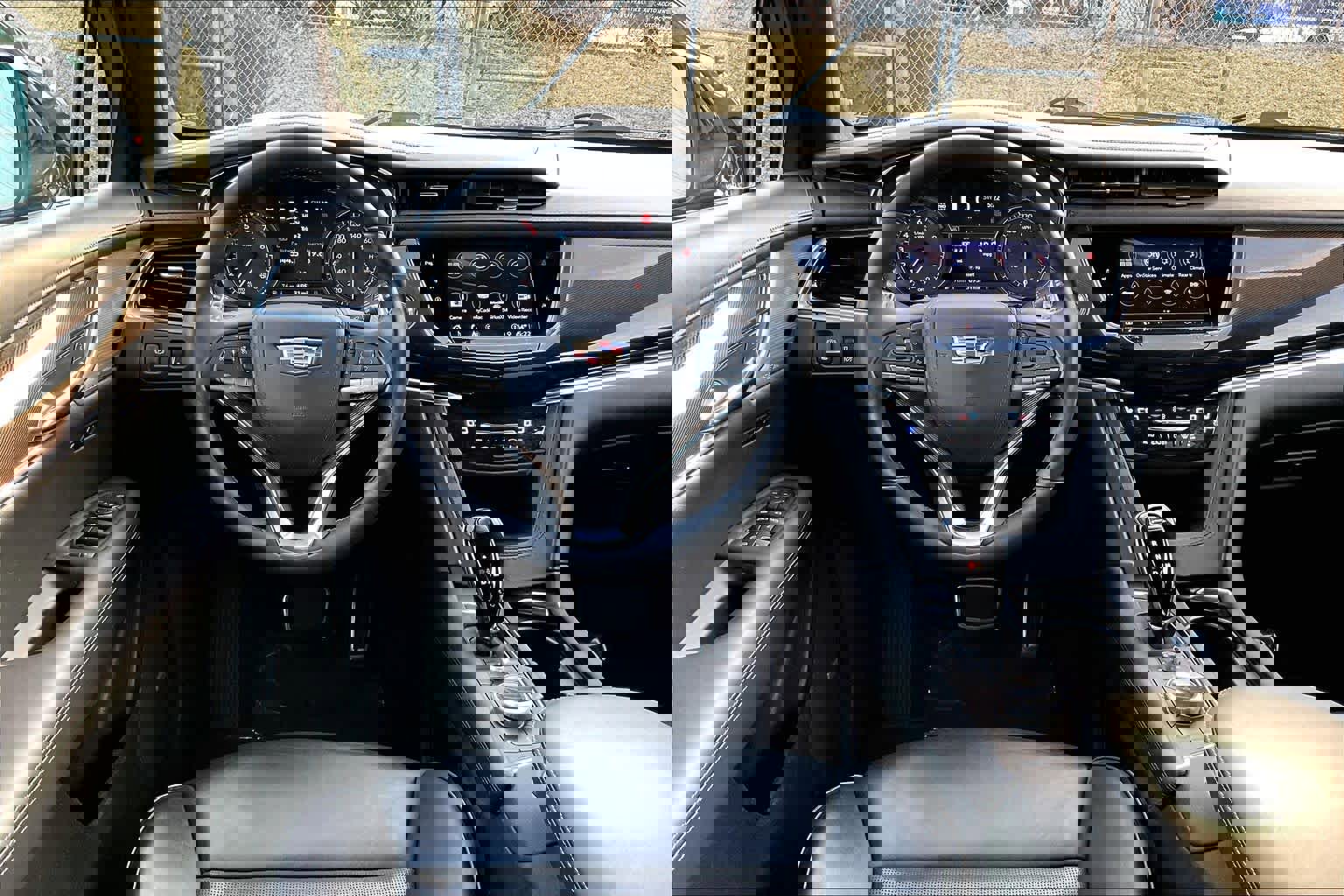 Used 2024 Cadillac XT6 Sport w/ Platinum Package image 6