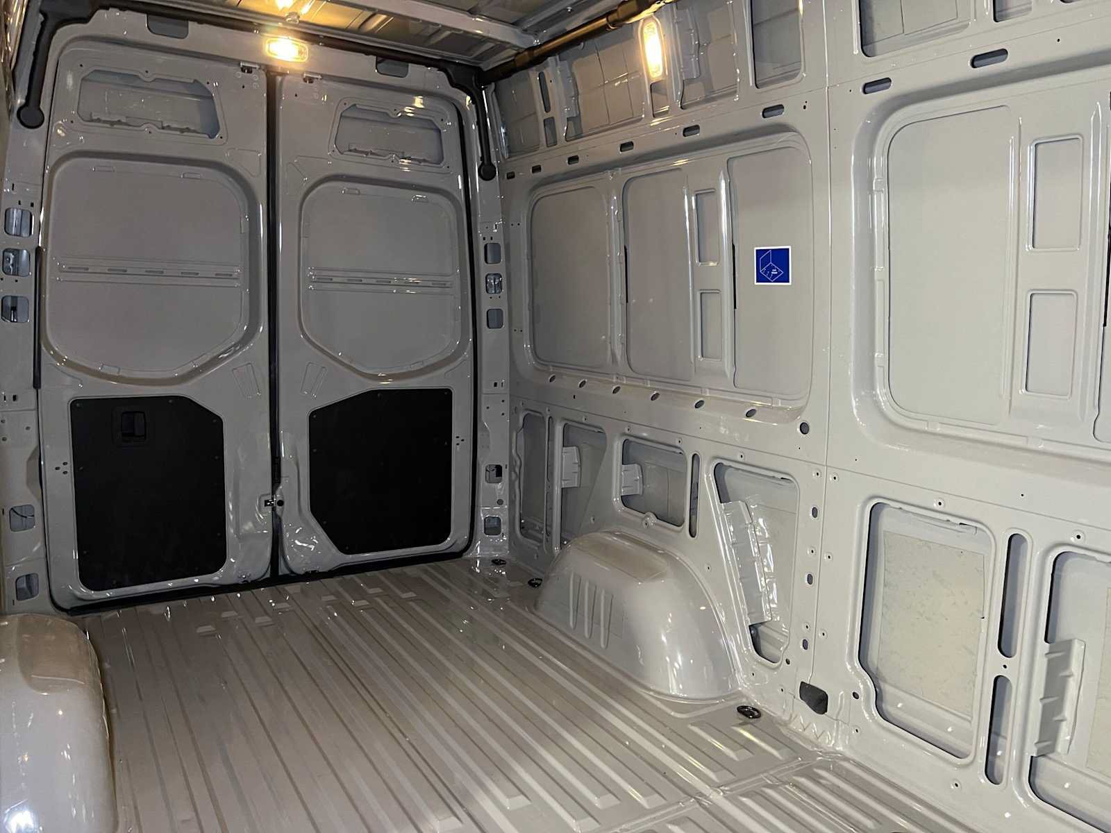 Used 2026 Mercedes-Benz Sprinter 2500 image 15