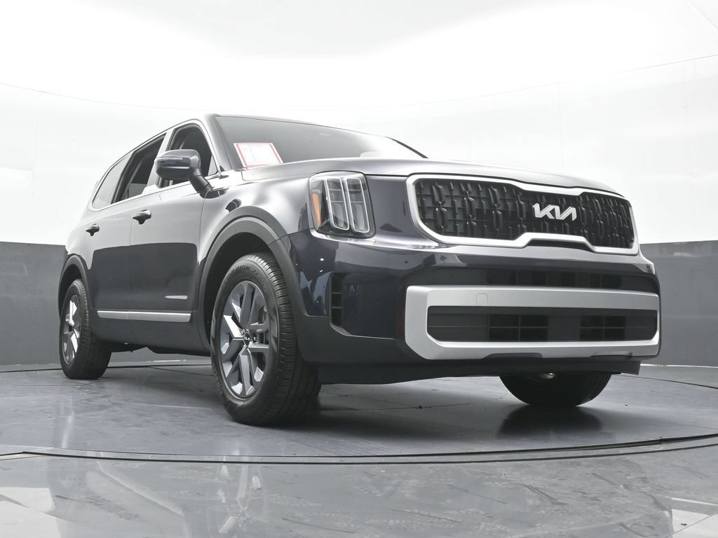 Used 2025 Kia Telluride LX FWD image 62