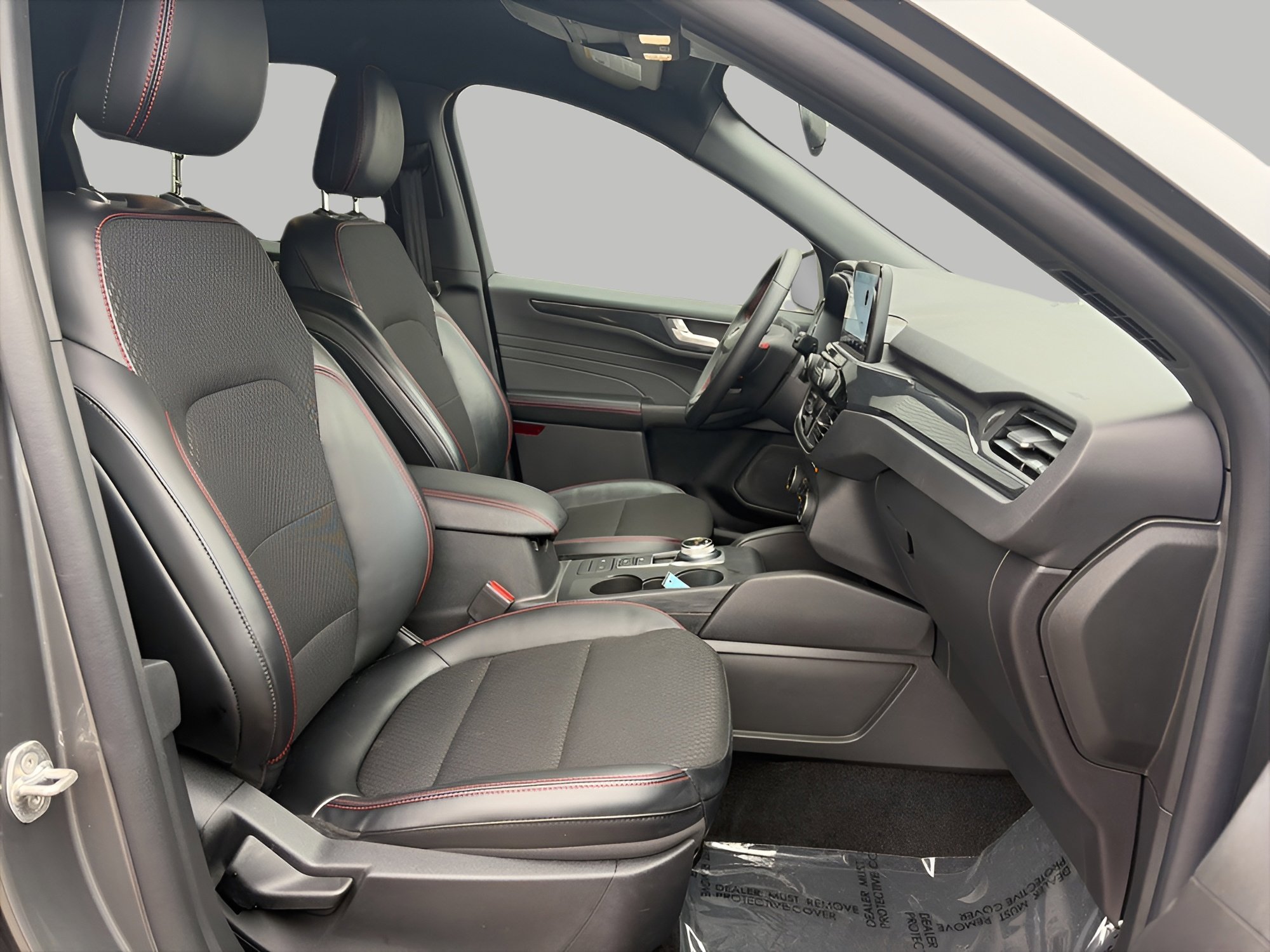 Certified 2025 Ford Escape ST-Line AWD/4WD image 6