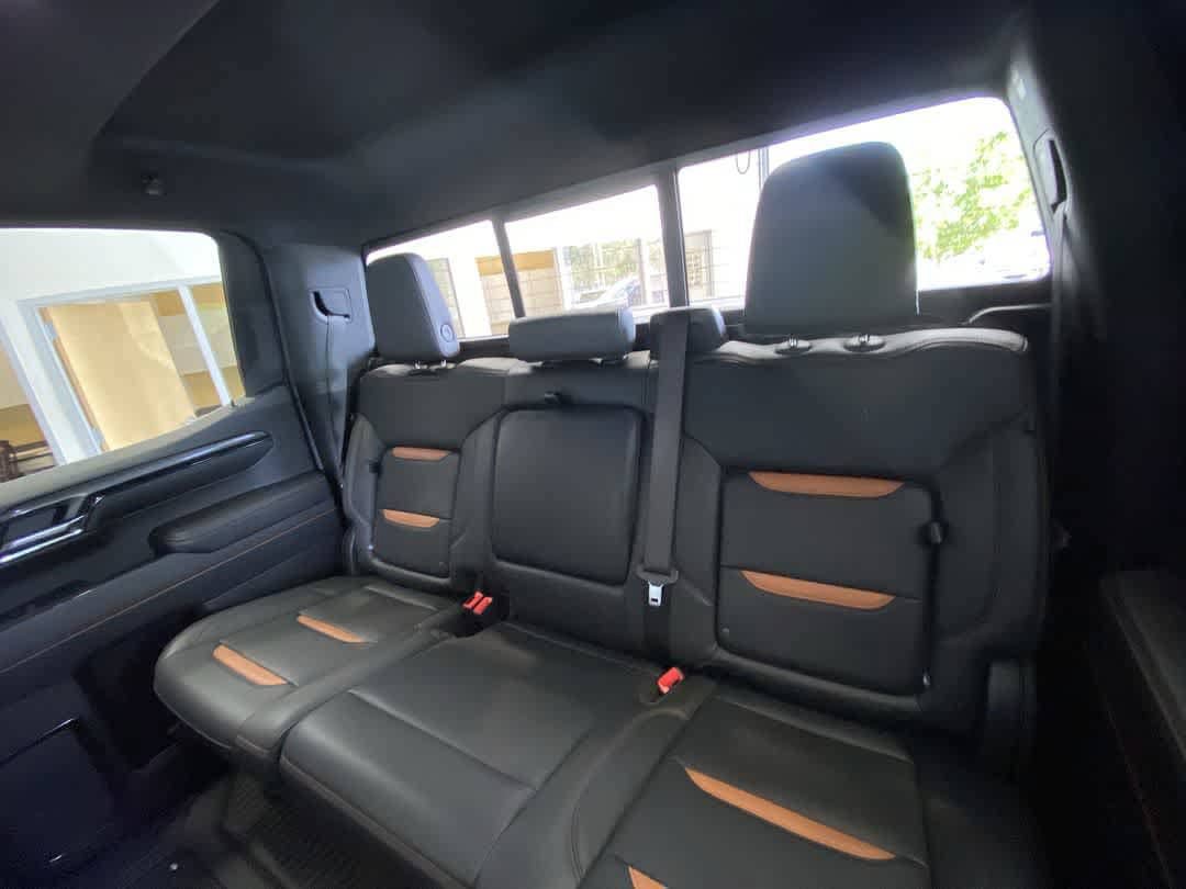 Used 2024 GMC Sierra 1500 AT4 w/ Technology Package AWD/4WD image 25
