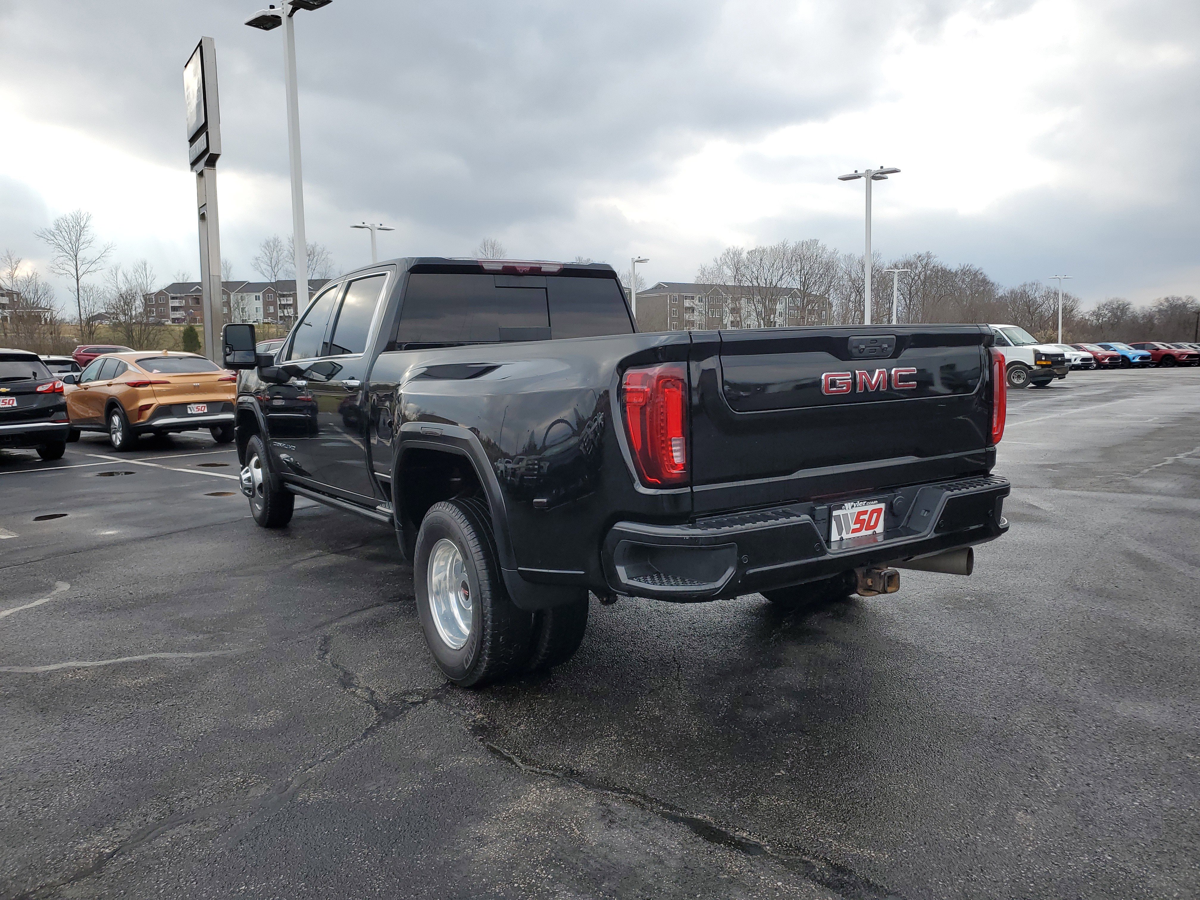 Used 2022 GMC Sierra 3500 Denali w/ Denali Ultimate Package image 7