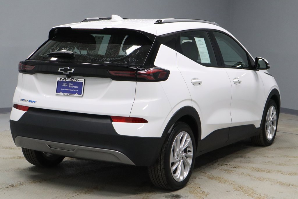 Used 2022 Chevrolet Bolt EUV LT w/ Driver Confidence Package image 10