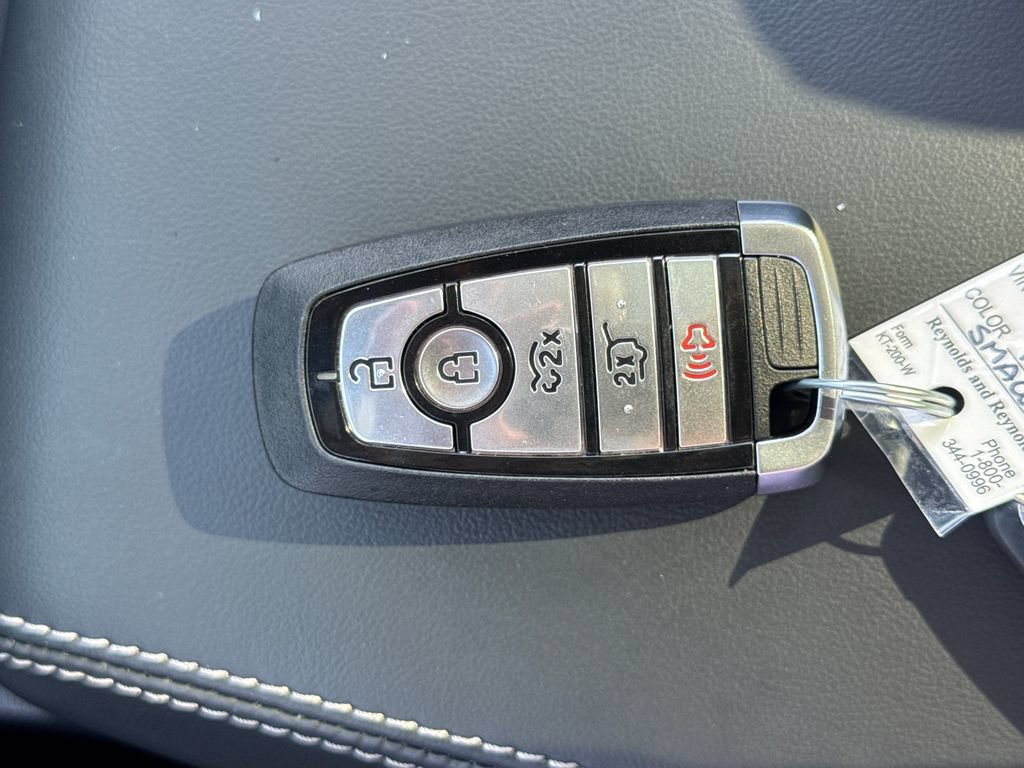 Used 2025 Ford Mustang Mach-E Premium AWD/4WD image 34