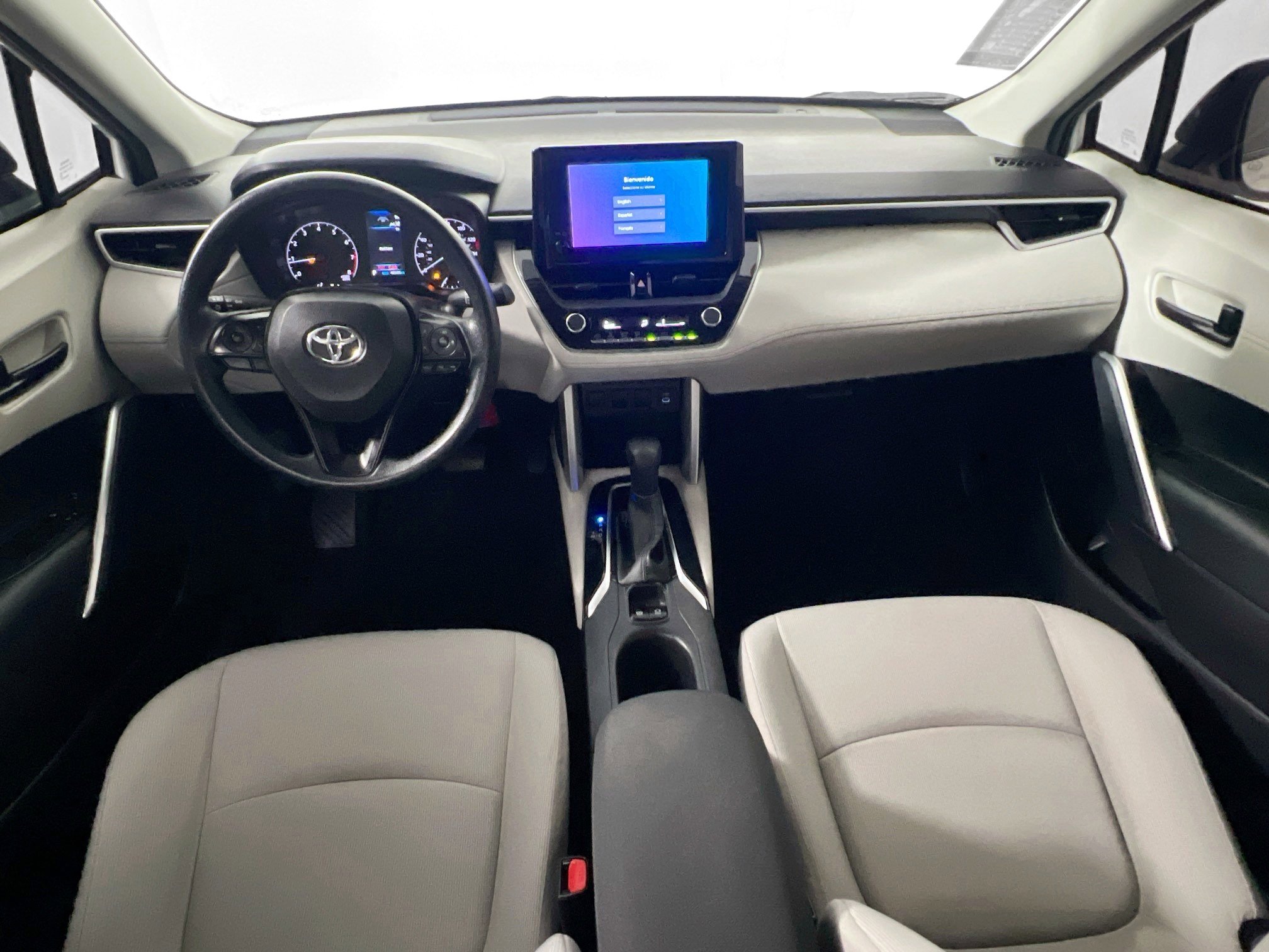 Used 2024 Toyota Corolla Cross L FWD image 28