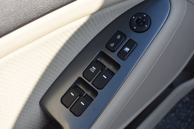 Used 2015 Kia Optima LX w/ LX Convenience Plus Package FWD image 18