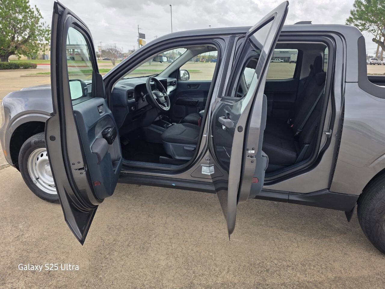 Used 2025 Ford Maverick XL w/ Equipment Group 102A image 15