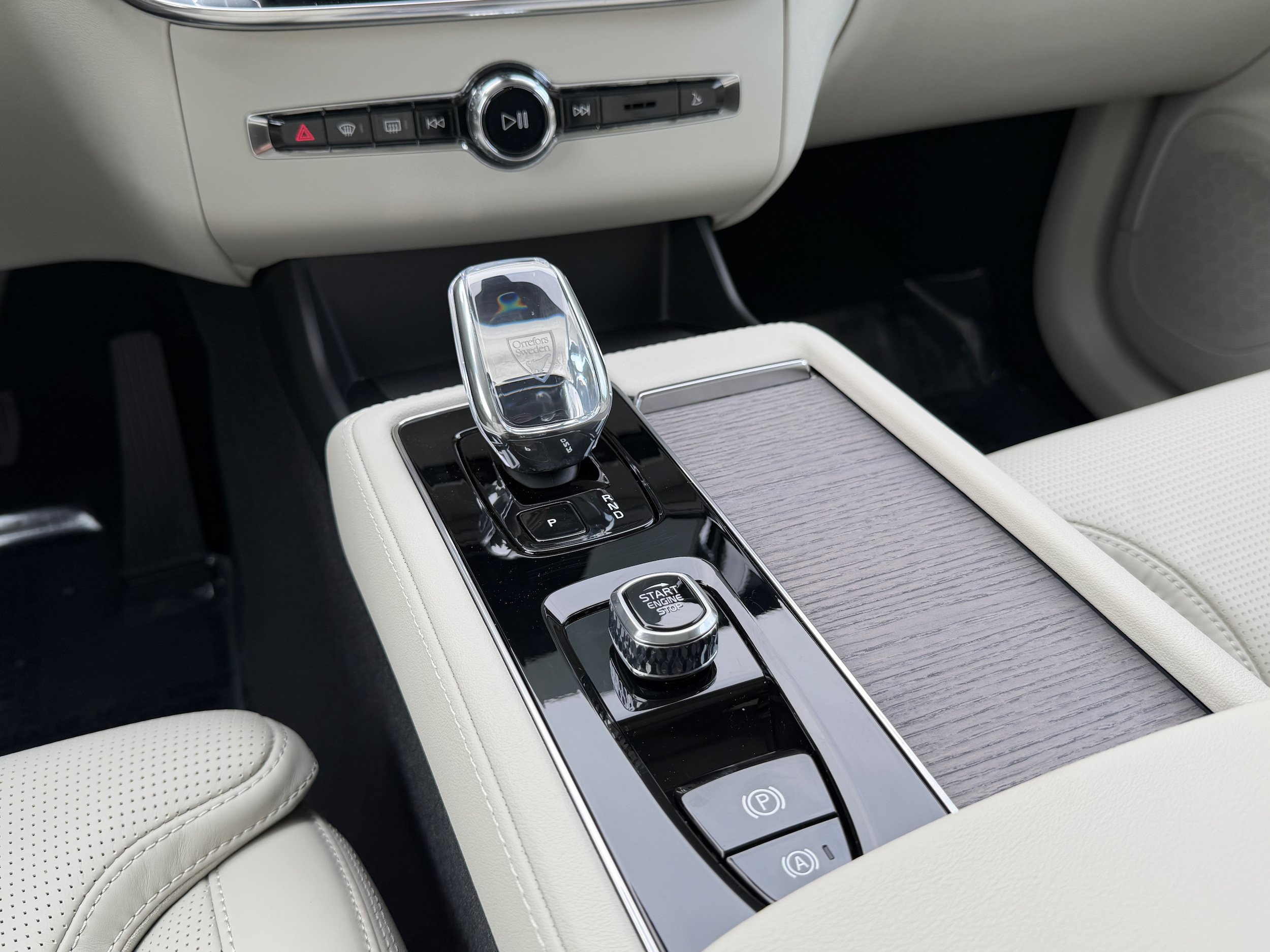 New 2026 Volvo XC90 B6 Ultra AWD/4WD image 14