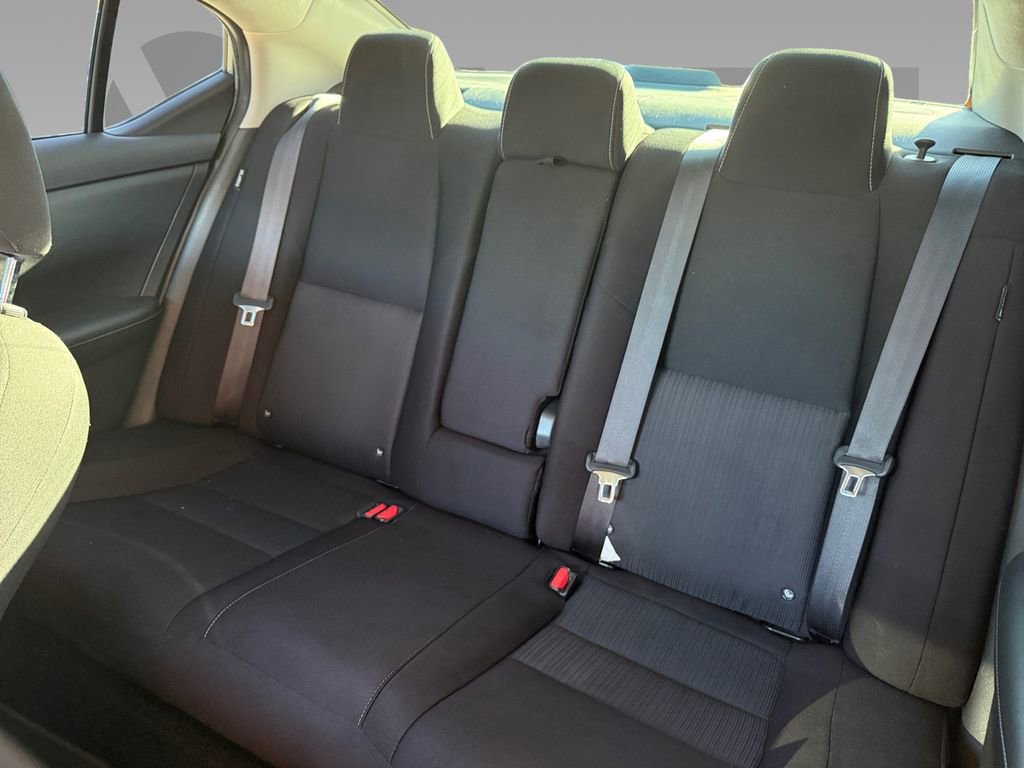 Used 2021 Nissan Sentra SV image 4