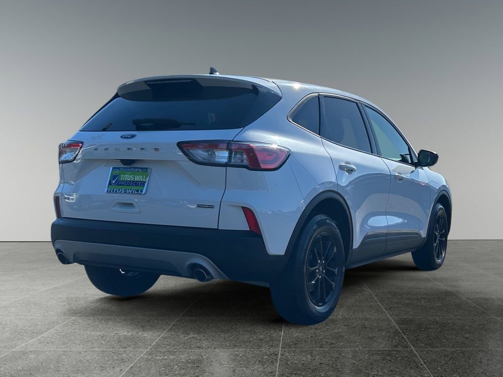 Used 2020 Ford Escape SE Sport image 8