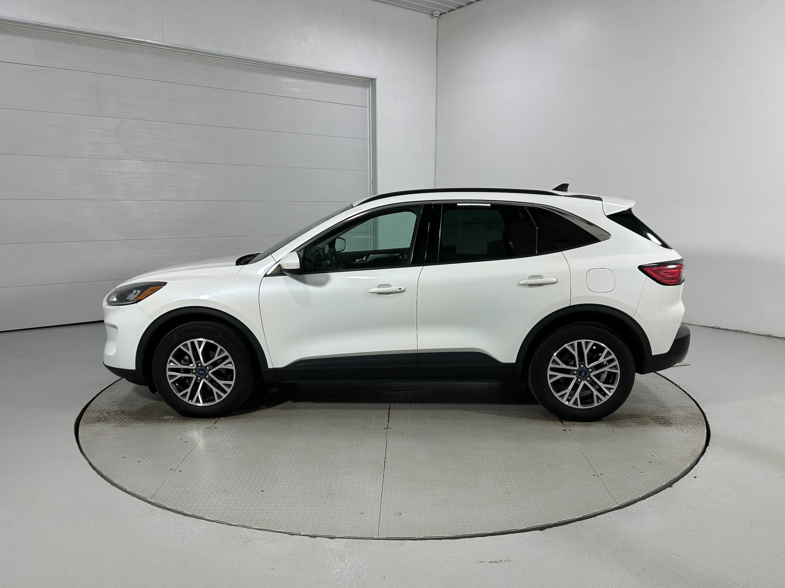 Used 2020 Ford Escape SEL AWD/4WD image 21