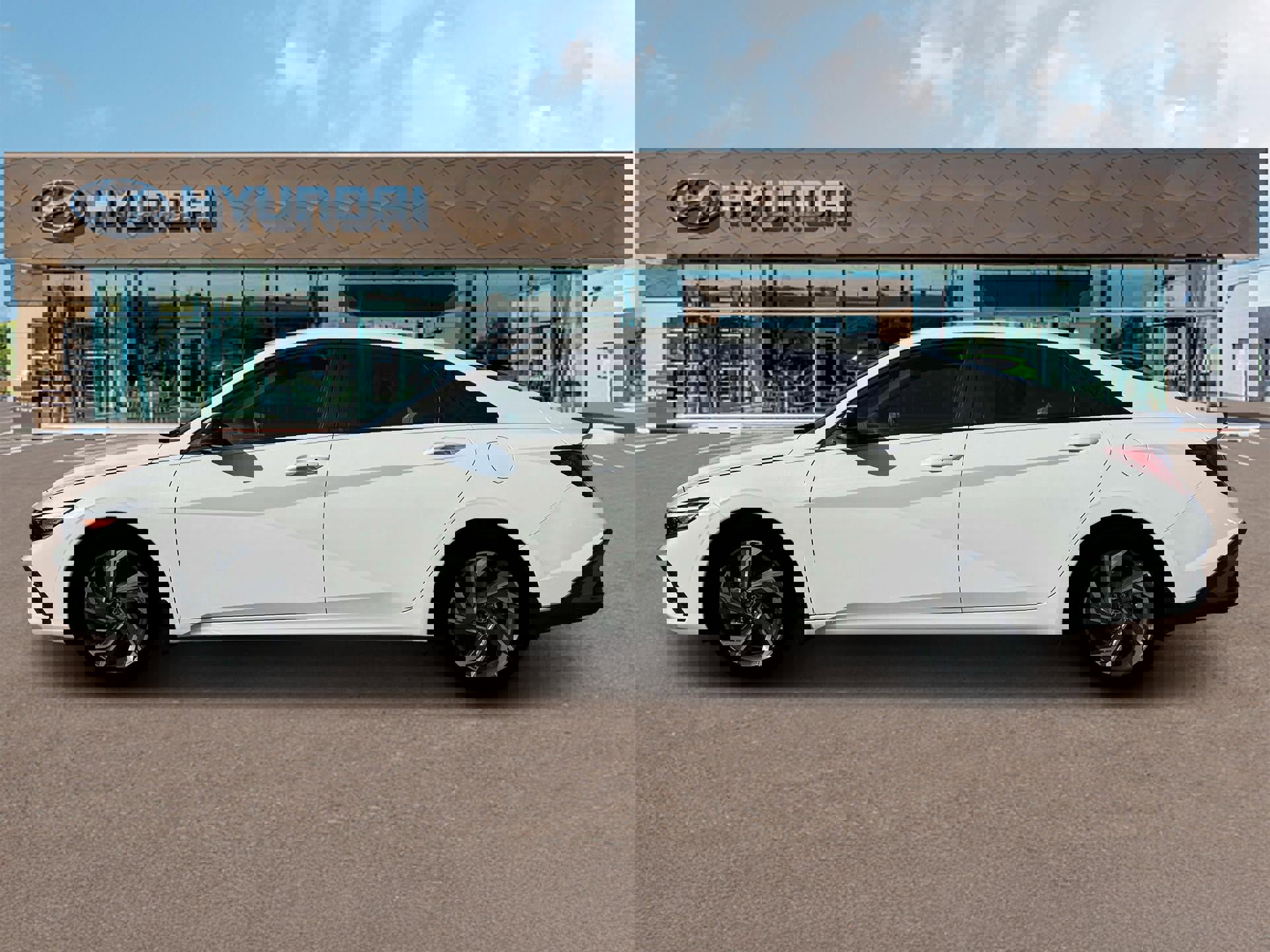 New 2025 Hyundai Elantra SEL image 3