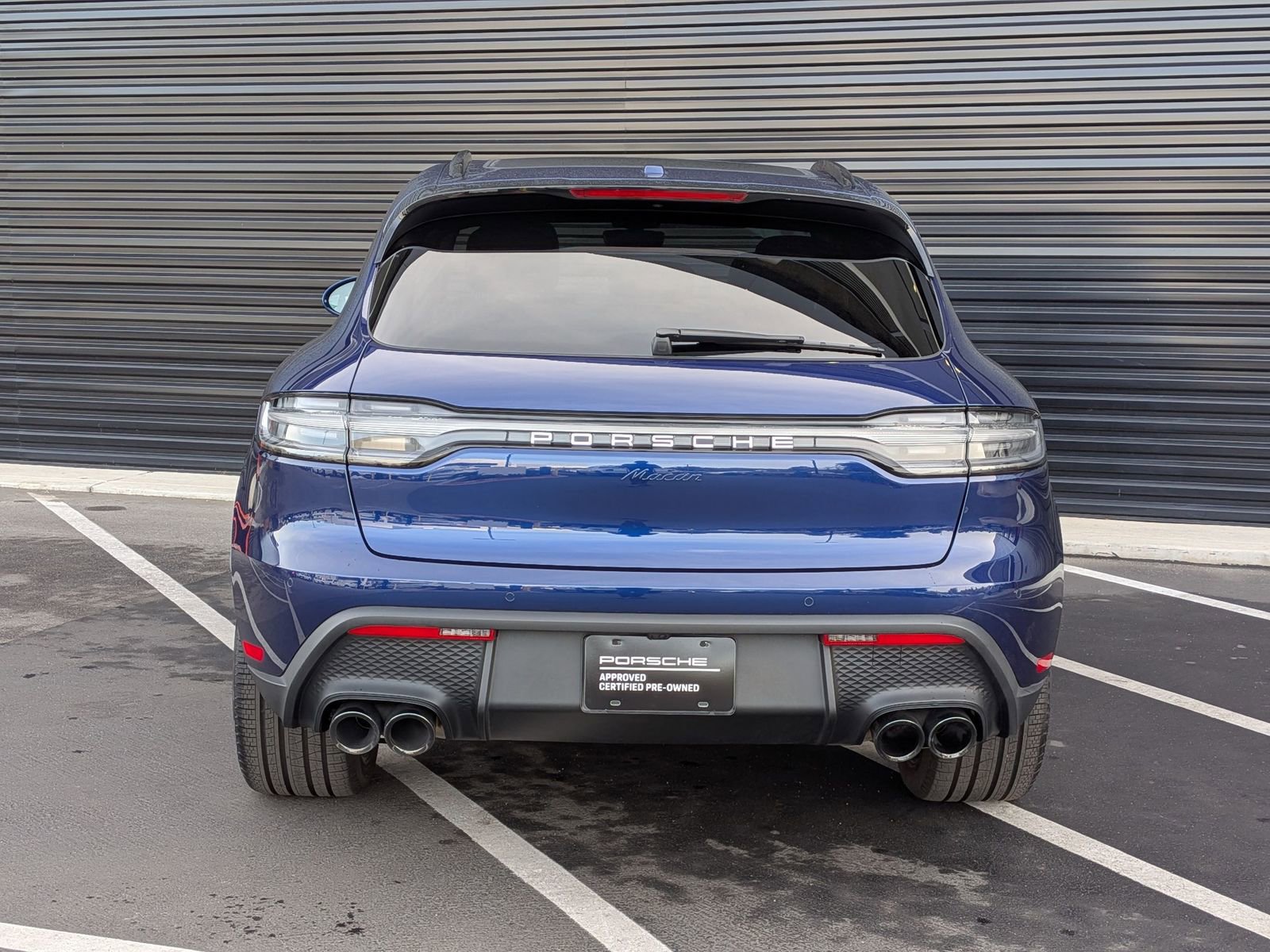 Certified 2025 Porsche Macan image 10