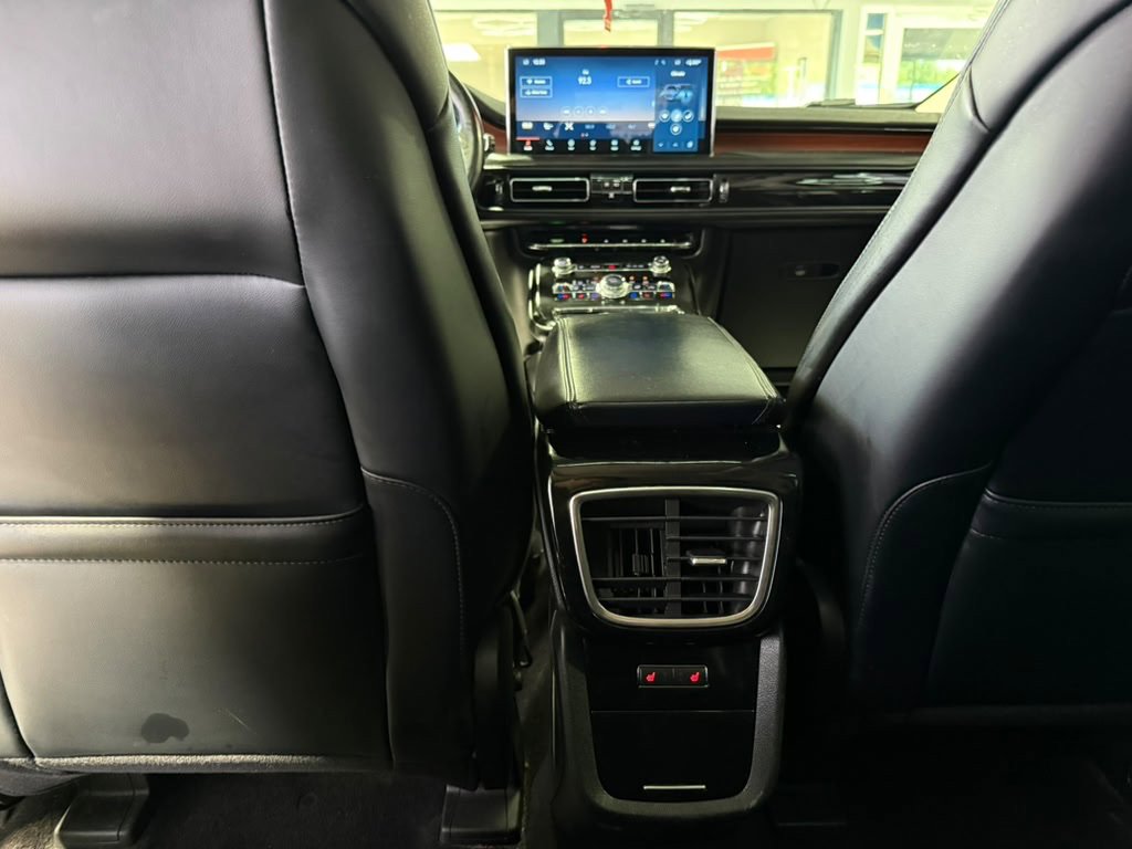Used 2021 Lincoln Nautilus Reserve AWD/4WD image 21