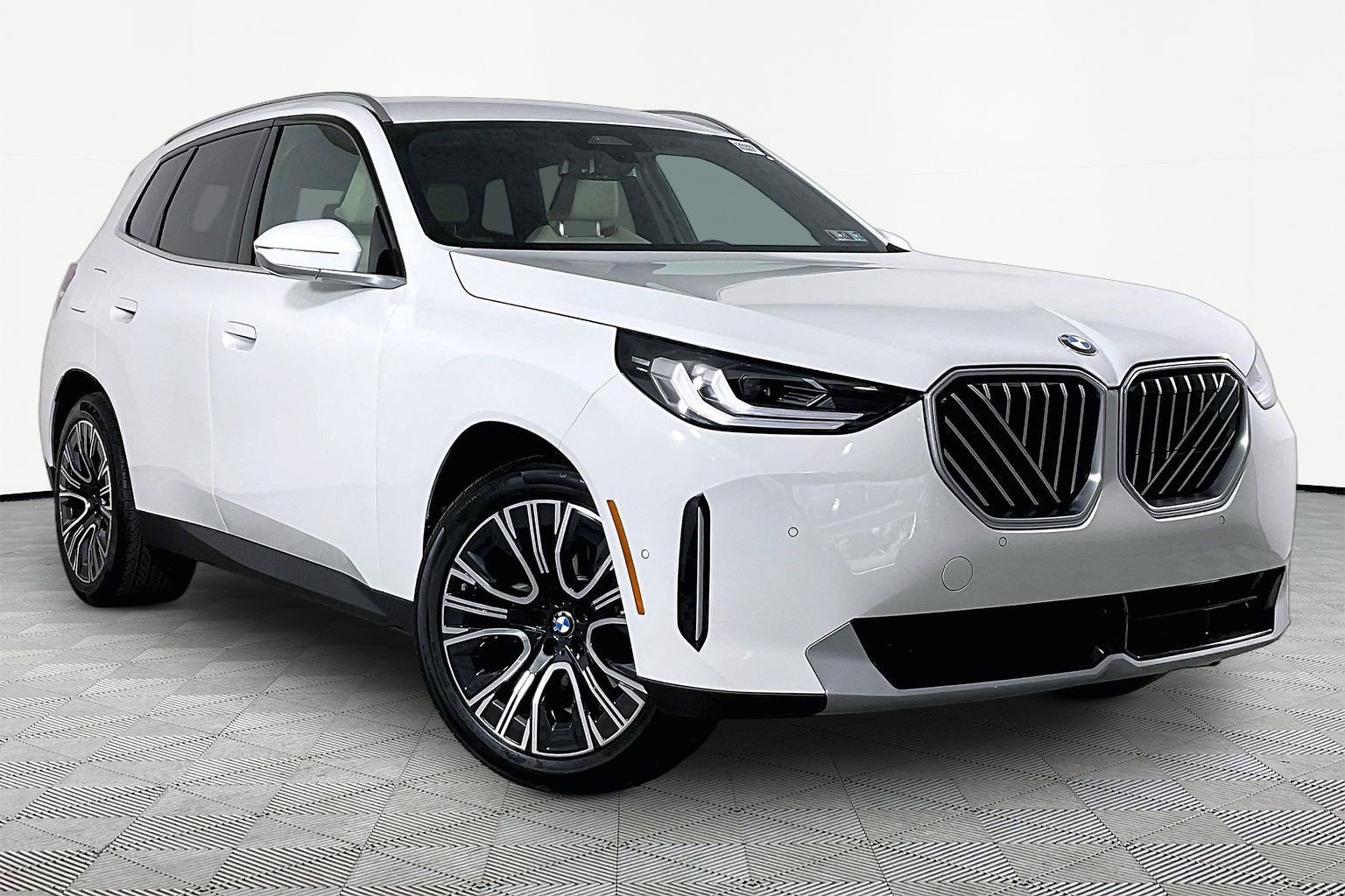 Certified 2026 BMW X3 xDrive30 w/ Convenience Package AWD/4WD image 4