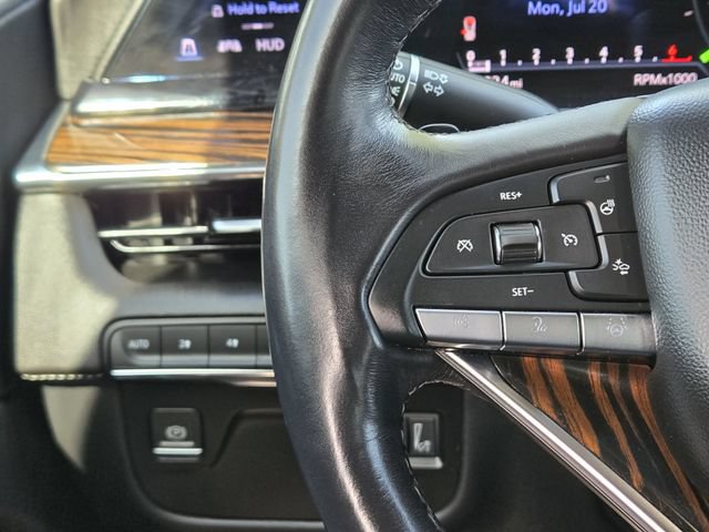Used 2023 Cadillac Escalade Premium Luxury AWD/4WD image 28