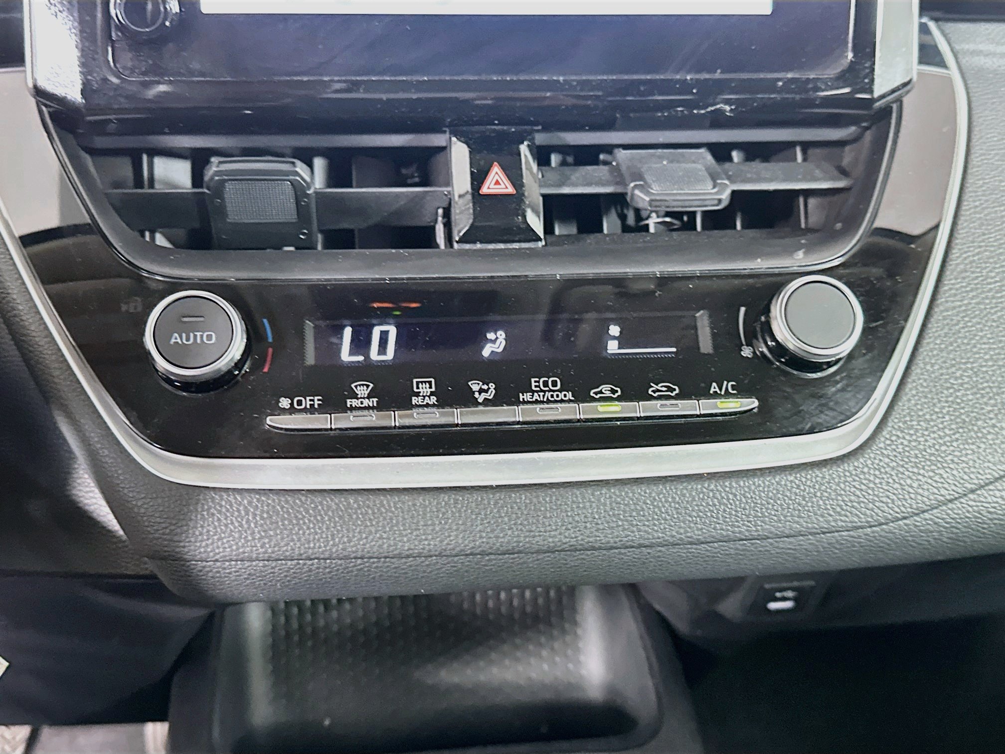 Used 2025 Toyota Corolla LE FWD image 22