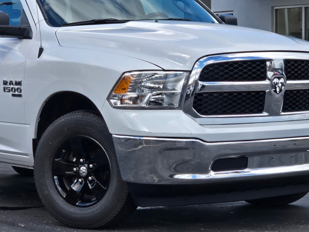 Used 2024 RAM 1500 Classic SLT image 3