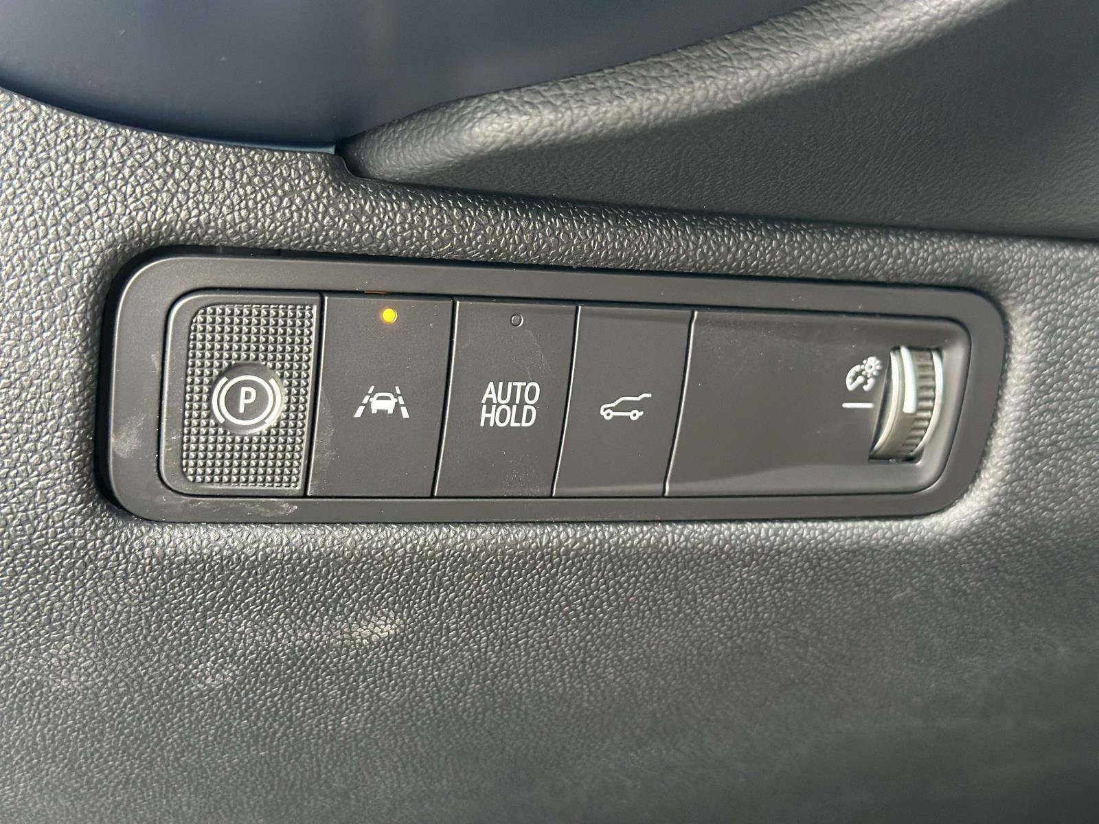 New 2026 Chevrolet Equinox EV LT AWD/4WD image 17