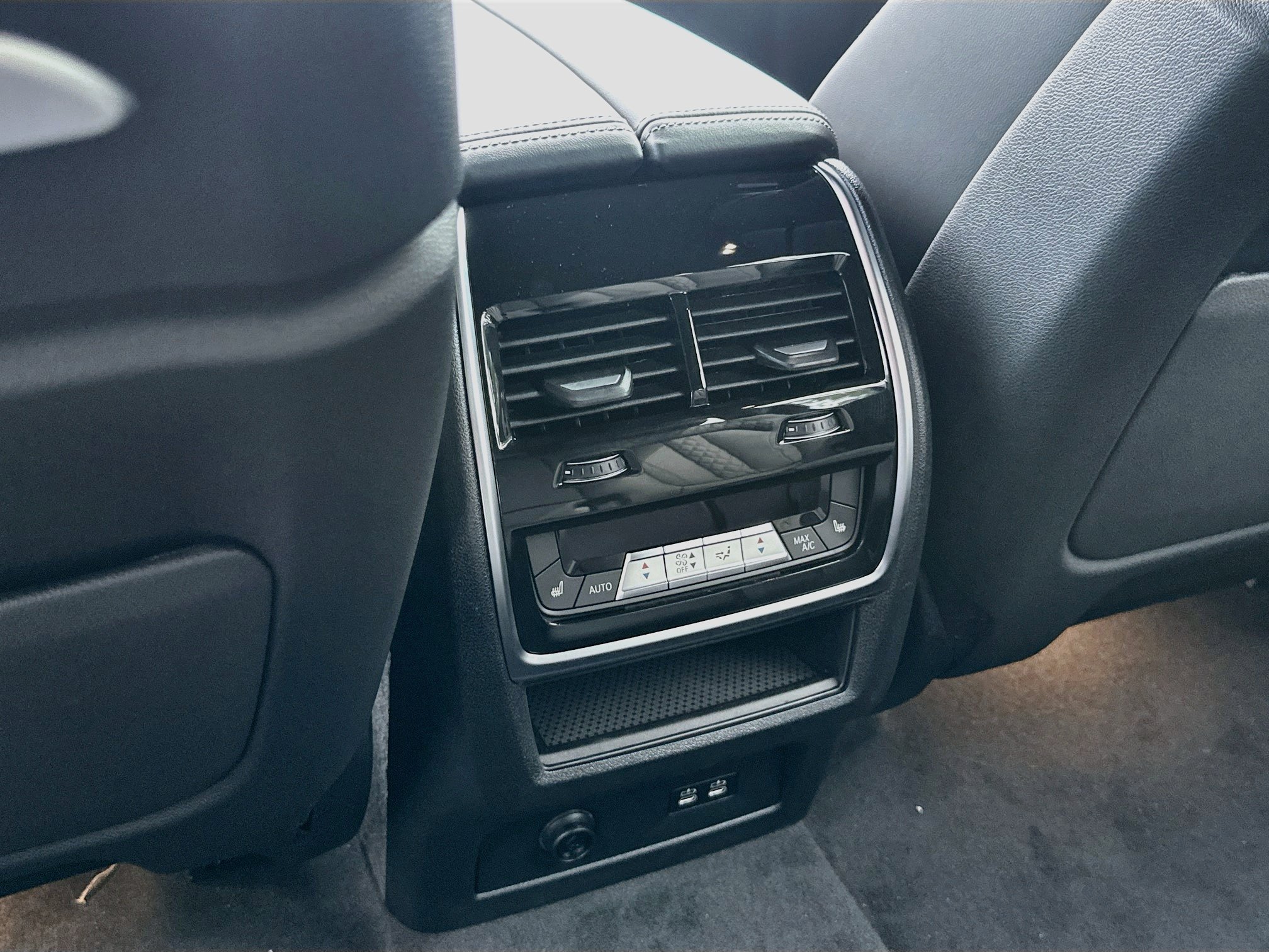 New 2027 BMW X7 M60i AWD/4WD image 18