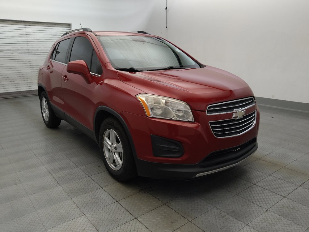 Used 2015 Chevrolet Trax LT w/ LT Sun and Sound Package FWD image 13